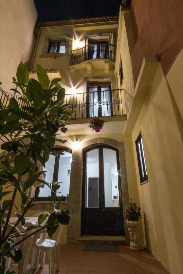 Villa Valverde Apartments E B&B Taormina Exterior photo