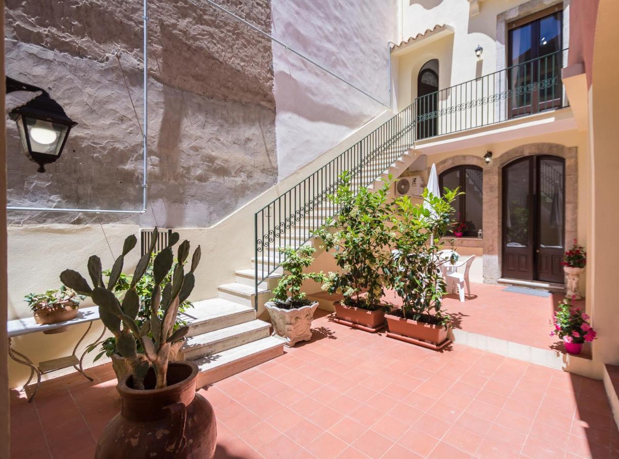 Villa Valverde Apartments E B&B Taormina Exterior photo