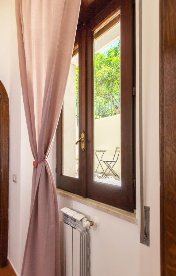 Villa Valverde Apartments E B&B Taormina Exterior photo